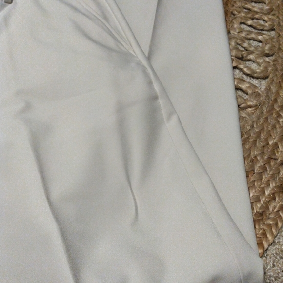 Greg Norman clubhouse performance pants NWT - Picture 9 of 10